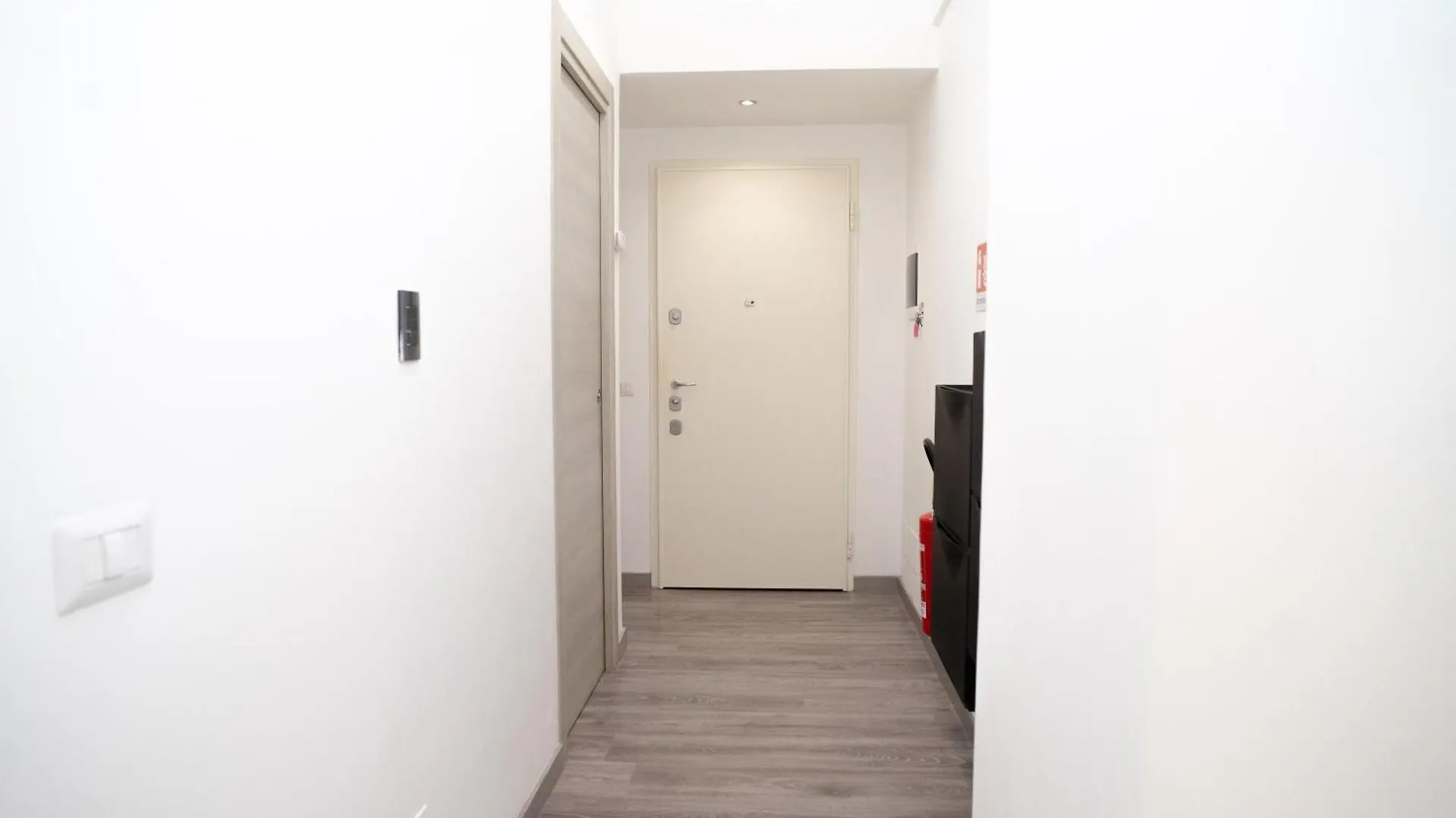 Appartement Led, Comfort And Style Just A Few Minutes From The Colosseum